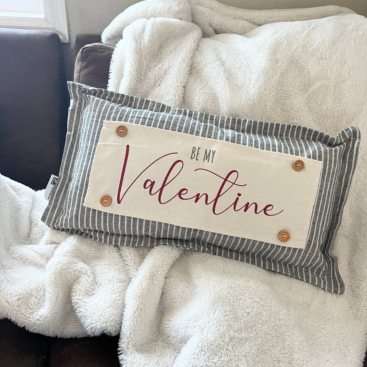 Holiday Panel: Pure & Simple Aesthetic Classy Clean Boho Heart Cursive Honest Natural Love Winter; BE MY VALENTINE