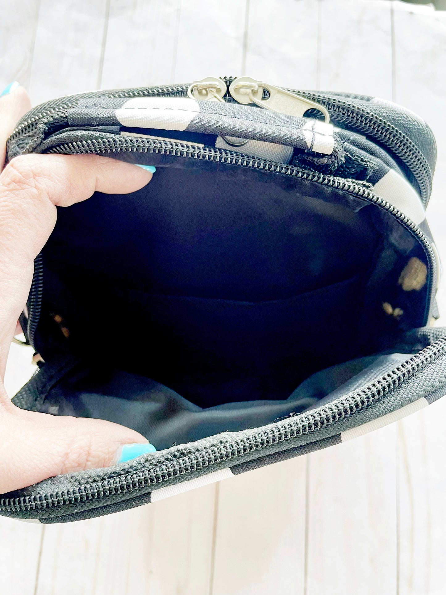 Gift for: Teen/College/Mom /Working Gal:  black Polka Dot Messanger bag purse