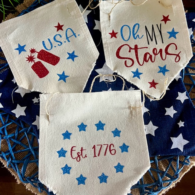 Glitter Holiday Pennant Wreath / Swag Banner: Summer BBQ American America Flag Old Glory Sparkly Fireworks Stars and Stripes 4th of July Firecrackers OH MY STARS