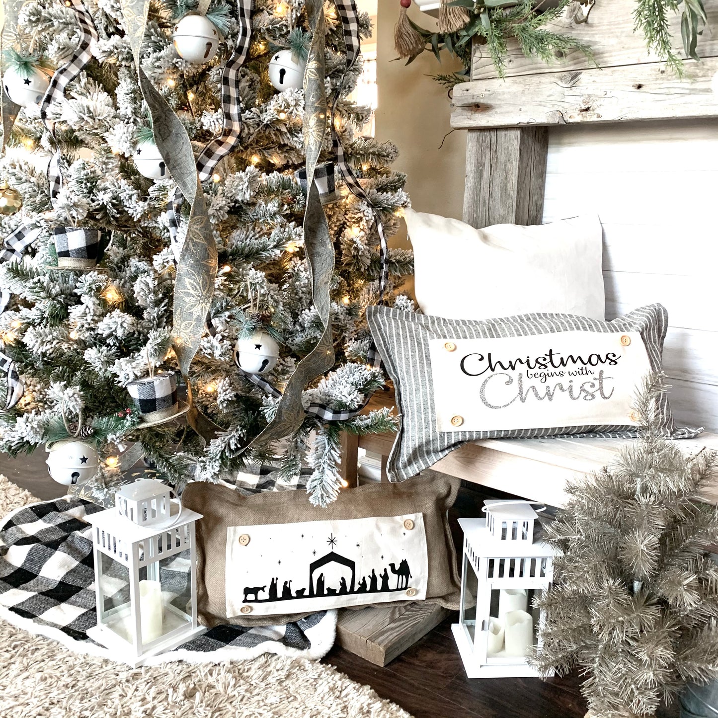 Glitter Holiday Panel: Winter; CHRISTMAS BEGINS WITH CHRIST