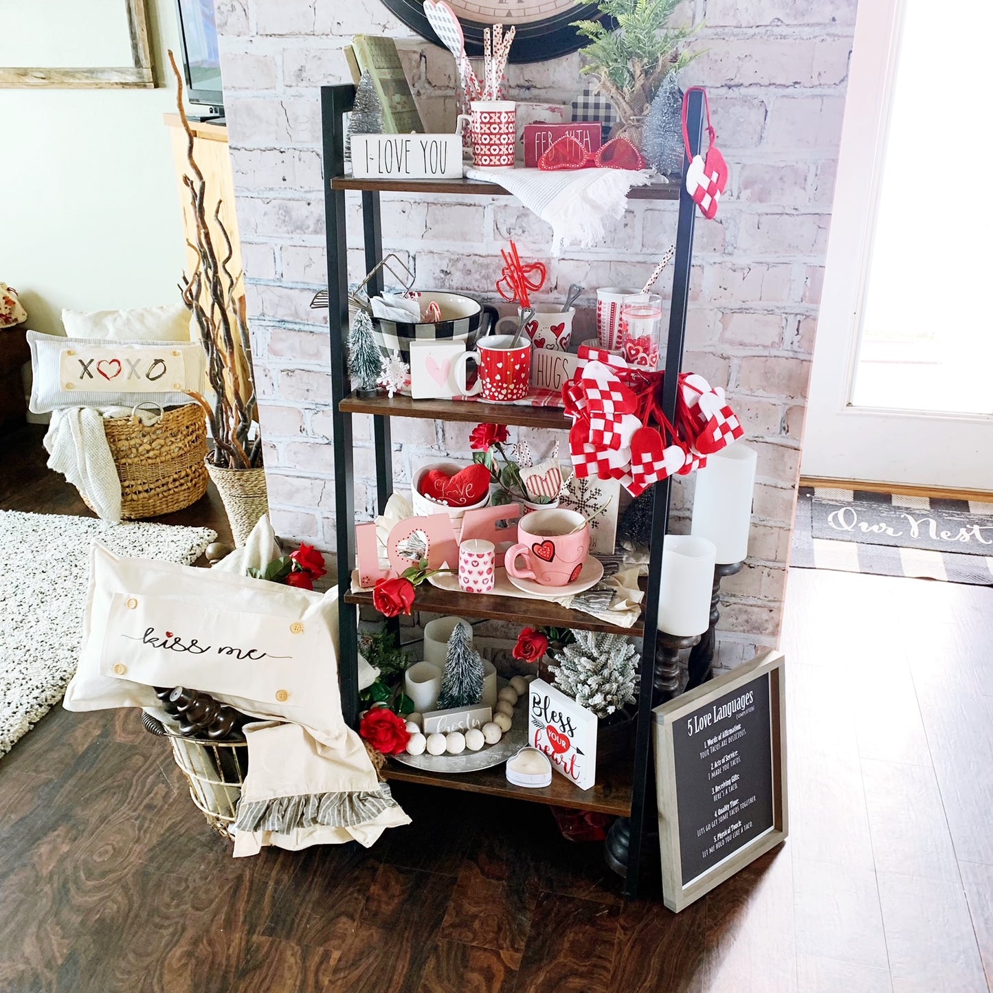 Holiday Panel: Valentines, Winter, Love, Hugs, Kisses, Passion, Red, Wife Husband, Boyfriend, Girlfriend, Spouse, Kids, Vintage, Farmhouse, Heart; XOXO